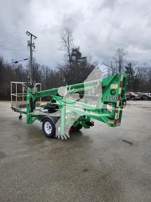 USED 2018 JLG T350