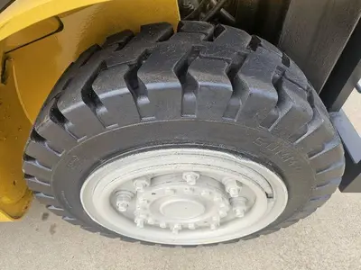 Used 2018 YALE GDP080VX Internal Combustion Forklifts: Pneumatic Tire Illinois US | Somerset Equipment Sales #1546162