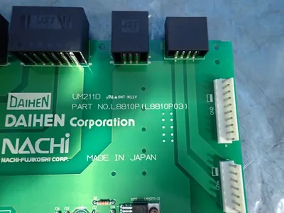 USED NACHI/DAIHEN UM211D L8810P