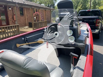 USED 2019 TRACKER PRO 160