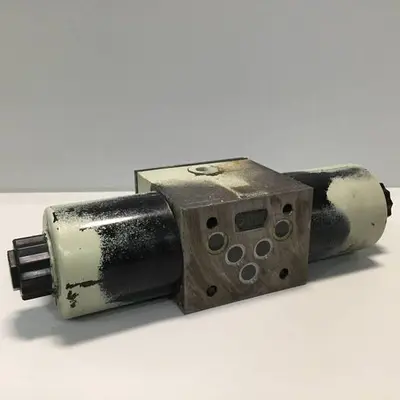 USED YUKEN DSWG-03-3C0-D24-1047