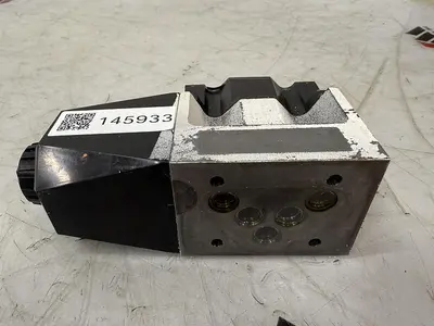 USED TOKIMEC DG4VS-5-0A-M-P7L-H-7-40