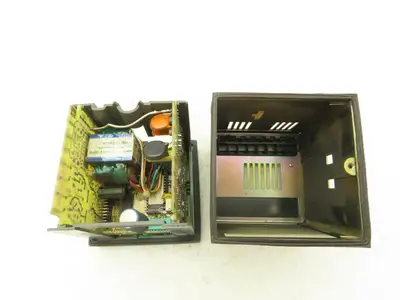Honeywell UDC2000 Mini-Pro Temperature Controller 120VAC DC200H-0-000-1F000-0