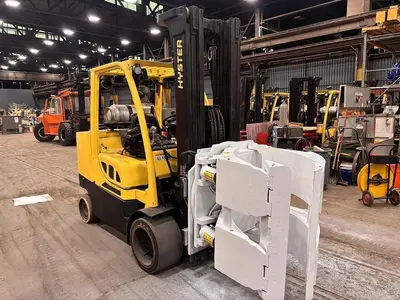 12,000 POUND CAPACITY HYSTER MODEL S120FTPRS 60" CASCADE PAPER ROLL CLAMP