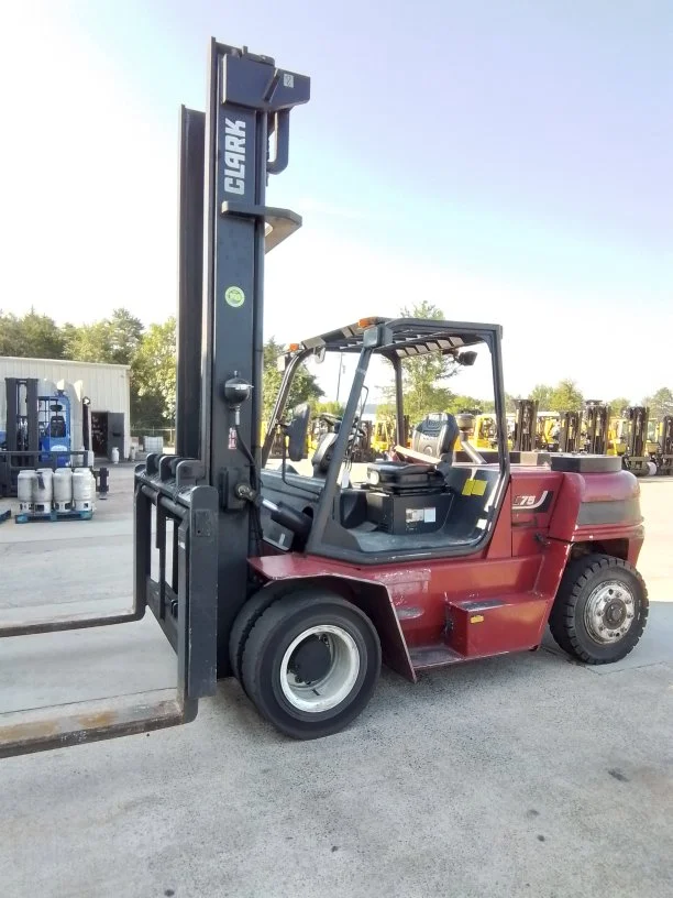 USED 2017 CLARK C75