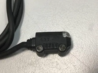 USED OMRON E3T-ST11
