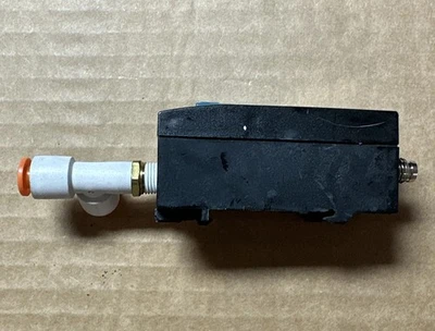 USED Festo SDE1-V1-G2-H18-L-P1-M8
