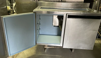 174-0092 Delfield 4048-12 48” Self Contained Pan Rail Prep Cooler