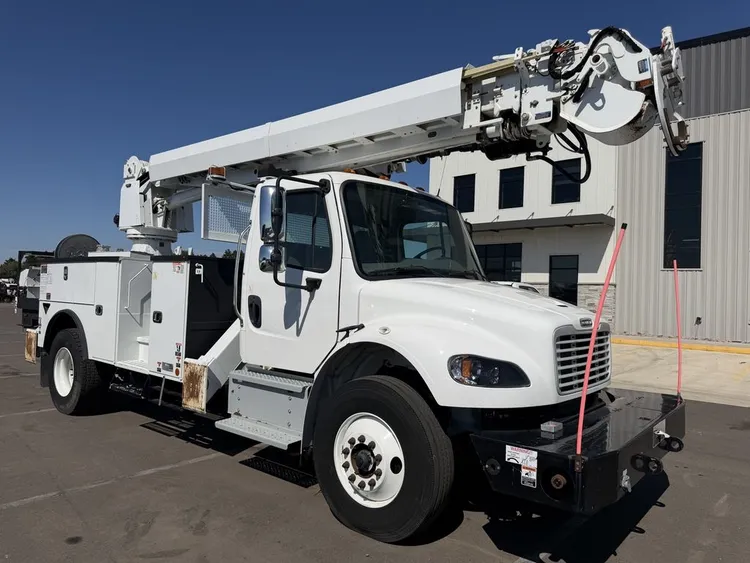 Used 2023 FREIGHTLINER ALTEC DM47 Truck-Mounted Cranes Minnesota US | Carco Truck & Equipment #1513933