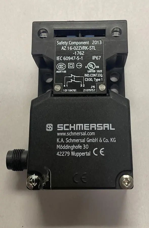USED SCHMERSAL AZ16-02ZVRK-STL-1762
