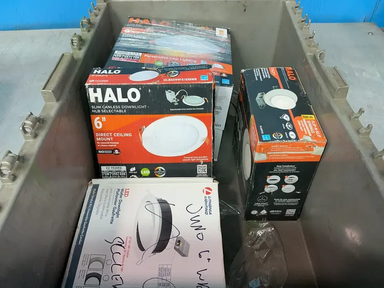 Used COOPER LIGHTING, LITHONIA LIGHTING _UNKNOWN_ Lighting Ohio US | HGR 24 #1561825