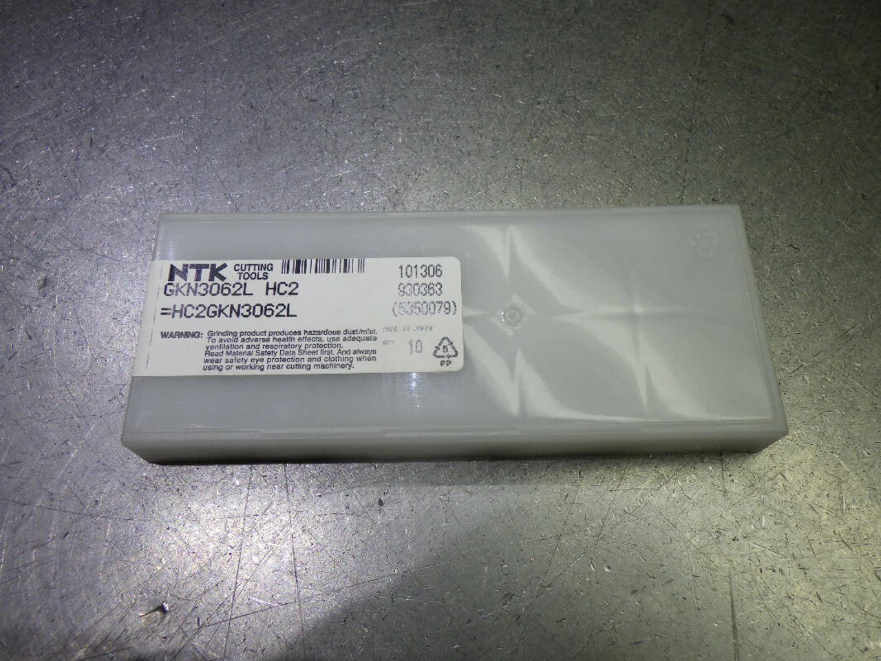 NTK Ceramic Grooving Inserts QTY10 GKN3062L/HC2GKN3062L HC2  (LOC1181B)