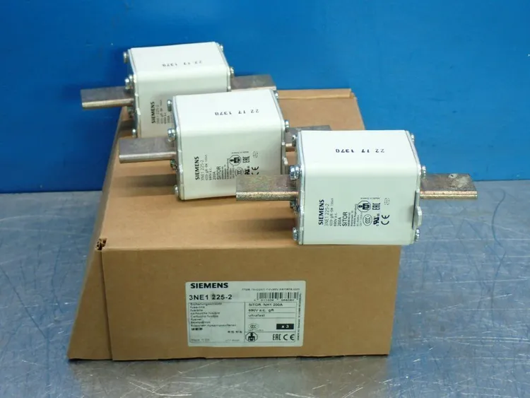 New | in-Stock SIEMENS 3NE12252 Fuses Ohio US | HGR 24 #801921