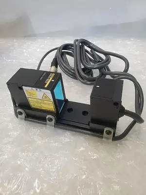 USED OMRON Z4LC-SD2 2M
