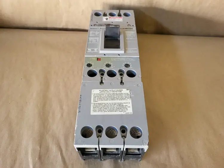 Used SIEMENS CFD63A250 Switchgears British Columbia CA | Lenmark #239247