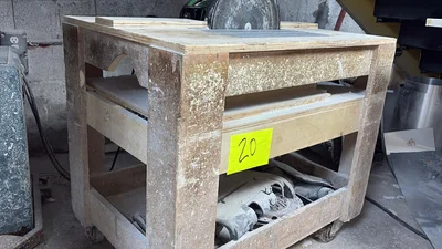 Used _UNKNOWN_ _UNKNOWN_ Woodworking Sanders Georgia US | Auction Management Corporation #1548674