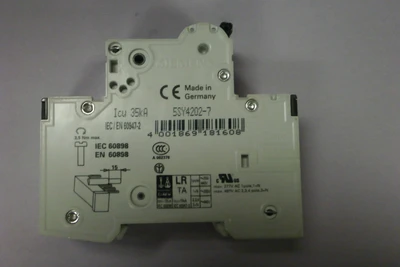 USED SIEMENS 5SY4202-7