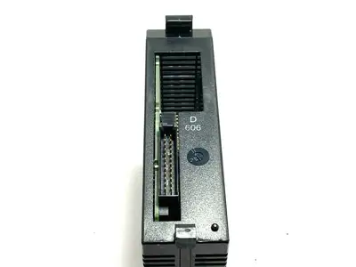 USED GE FANUC OUTPUT MODULE MISSING TOP FRONT COVER