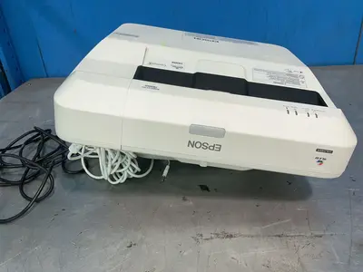 Used EPSON BRIGHTLINK PRO 1450UI Commercial Audio/Visual Equipment Ohio US | HGR 24 #1415129