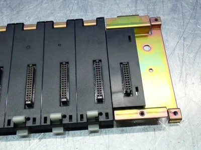 USED OMRON C200HWBI101V1