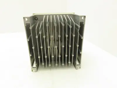 Mitsubishi FR-A044-0.75K-UL Inverter FREQROLA044 VFD AC Drive 3HP 380-460VAC 3PH