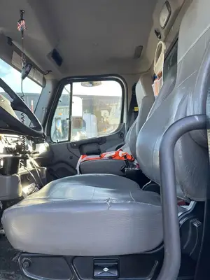 Used 2014 FREIGHTLINER M2 106 Tractors & Trailers California US | Ben Kaplan Equipment #1407726