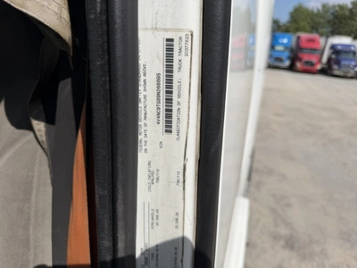 Used 2009 VOLVO VNL Conventional trucks Indiana US | Miedema Asset Management Group #1414615