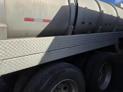 USED 2007 OVERLAND 5460 GAL