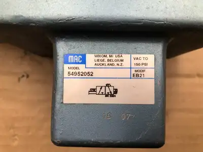 MAC 54952052 2 position, 3 way, 3 ported Solenoid Valve VAC to 150PSI