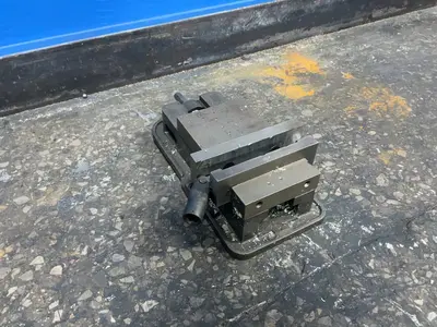 9” Vise