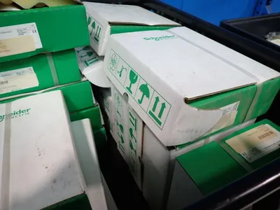Used SCHNEIDER ELECTRIC VW3A9804 Motor Control Parts Ohio US | HGR 24 #1064604