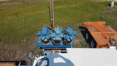 USED 1997 PEERLESS BAKER HUGHES HYDRA FRAC BLENDER TRAILER