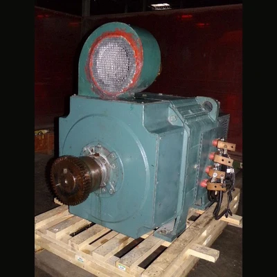 Reliance Electric 700 HP Super RPM D-C Motor with Fan