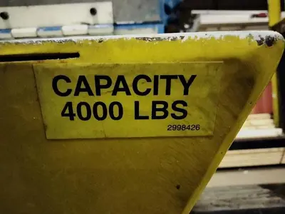 USED SOUTHWORTH LIFT TABLE