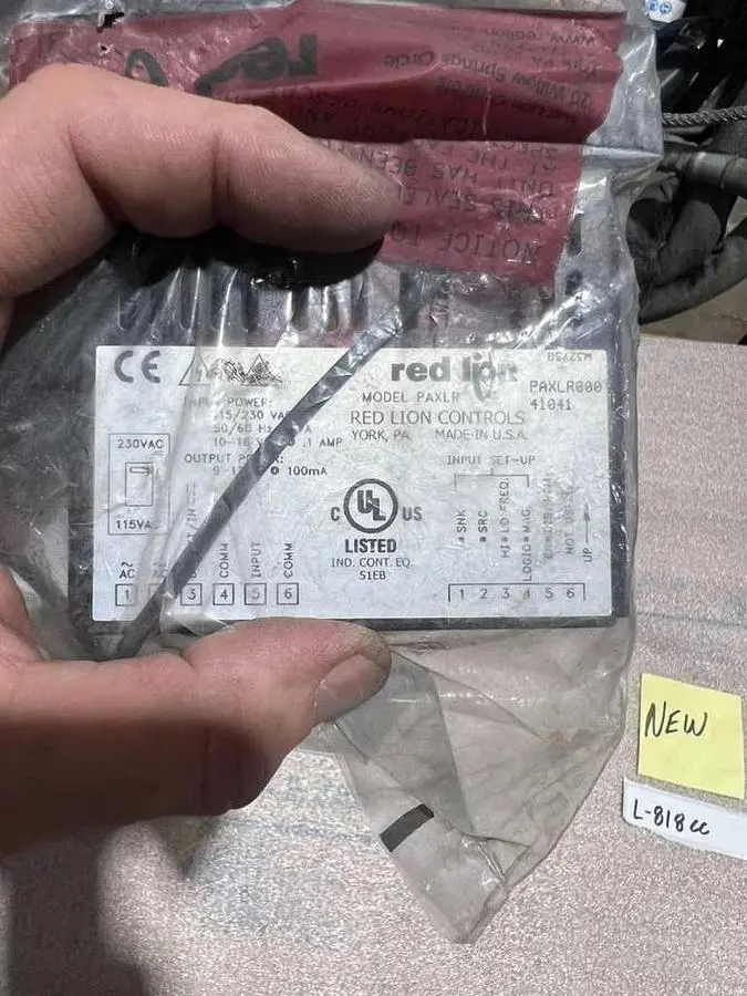 RED LION CONTROLS PAXLR000 115/230VAC NEW OPEN BOX STK L818CC