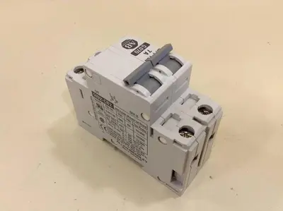 USED ALLEN BRADLEY 1492-CB2/G070 SER B