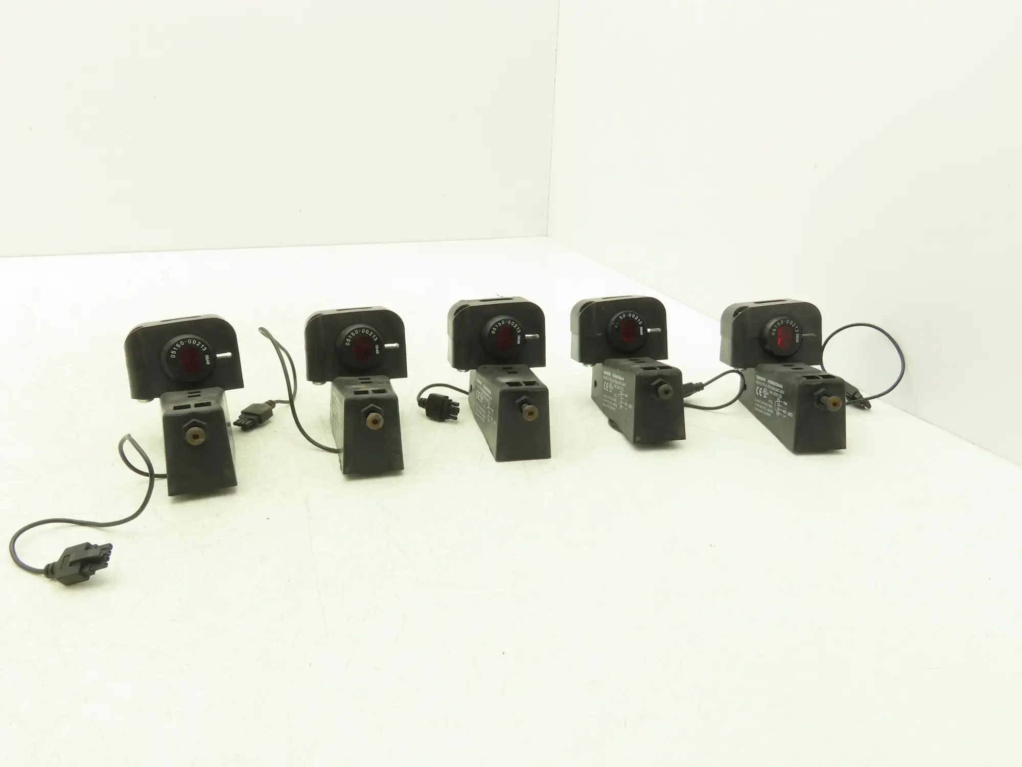 Siemens Dematic K006678AAA Conveyor Photo Eye Sensor HSG Bracket Assy Lot of 5
