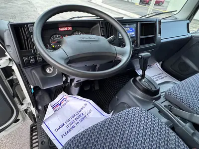Used 2024 ISUZU NPR HD Box trucks Florida US | Truck and Van Outlet #1509131