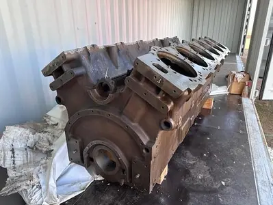 USED WAUKESHA L7042