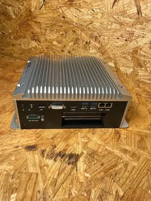 Advantech ARK-3500 ARK-3500F-00A1E 3rd Gen Fanless Box PC 2 Expansion Slots @1E