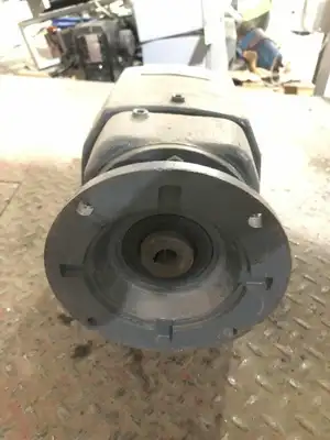 Boston Gear F863B-250S-B5 In-Line Helical Gear Drive / Speed Reducer 240:1