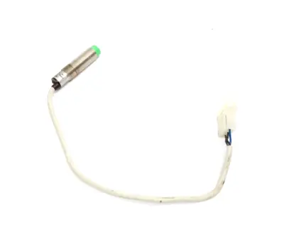 872C-D4NP12-E2 | Allen Bradley  Proximity Sensor - Used