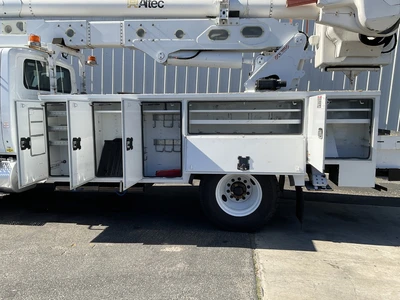 Used 2019 INTERNATIONAL 4300 Bucket (boom) trucks California US | Big Truck & Equipment #1412297