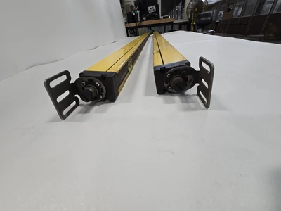 USED OMRON MSF4800S-30-1560X/MSF4800S-30-1560R