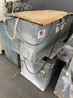 C&M TOPLINE MR DEBURR DB300 Vibratory Machines | PM Machines (1)