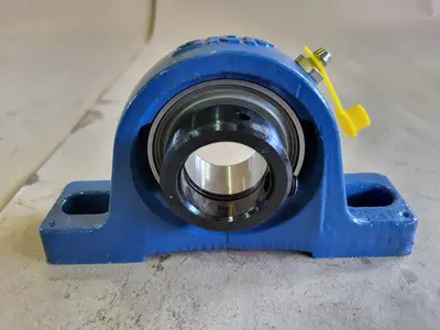 NEW SKF SY 1.3/16 FM