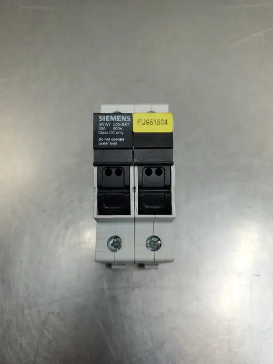Used Siemens 3NW7 5230HG Fuse Holder, 30A, 600V, Class CC Fuse Accessories | Palmetto Automation #1149890