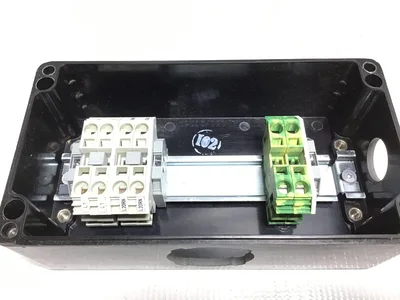 Raychem JBM-100-A Junction Box Type 4X Temp Code T