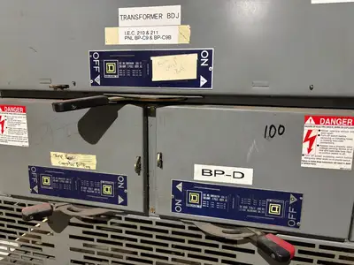 USED SQUARE D 3000A POWER SWITCHBOARD AND PANELBOARD SWITCHES