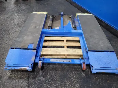 USED ATLAS LR10